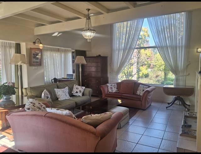 5 BEDROOM HOUSE FOR SALE IN GREENDALE